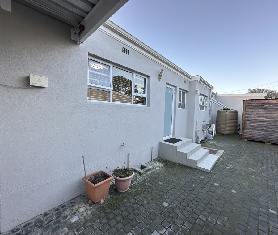 To Let 3 Bedroom Property for Rent in Plumstead Western Cape